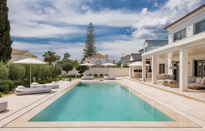 Luxury Villa Photo #5