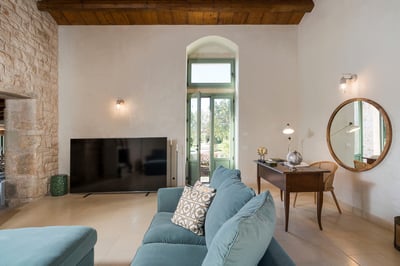 Luxury Villa Photo #28
