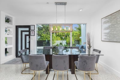 Luxury Villa Photo #16