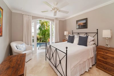 Luxury Villa Photo #10