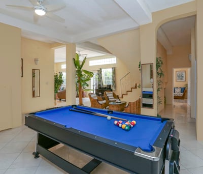 Luxury Villa Photo #33