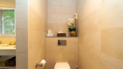 Luxury Villa Photo #33
