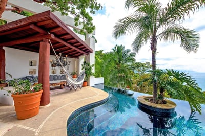 Luxury Villa Photo #2