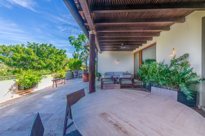 Luxury Villa Photo #5