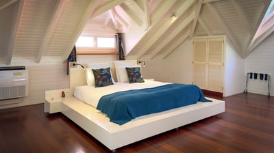 Luxury Villa Photo #55