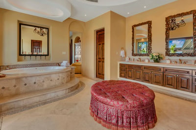 Luxury Villa Photo #21