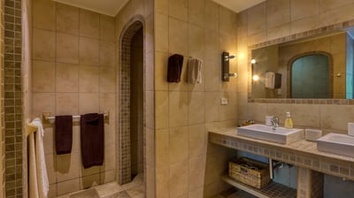 Luxury Villa Photo #34
