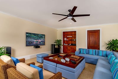 Luxury Villa Photo #15