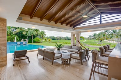Luxury Villa Photo #12