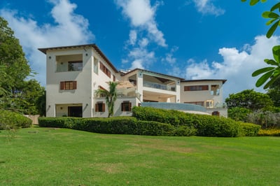 Luxury Villa Photo #40
