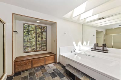 Luxury Villa Photo #21