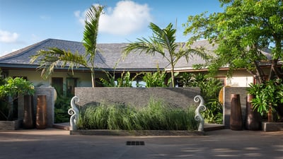 Luxury Villa Photo #15