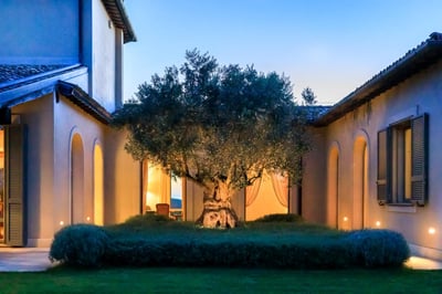 Luxury Villa Photo #14