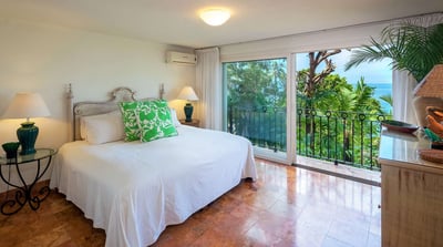 Luxury Villa Photo #35