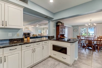 Luxury Villa Photo #28