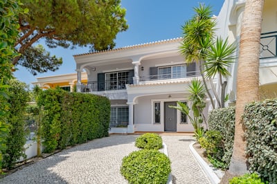 Luxury Villa Photo #28