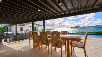 Luxury Villa Photo #9