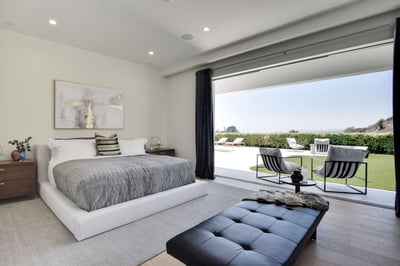 Luxury Villa Photo #25