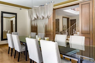 Luxury Villa Photo #16