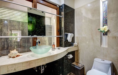 Luxury Villa Photo #34