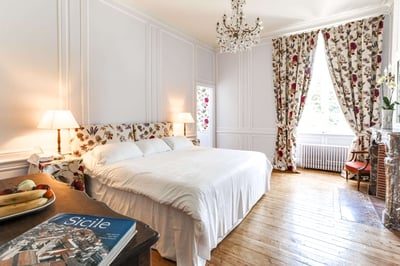 Luxury Villa Photo #16