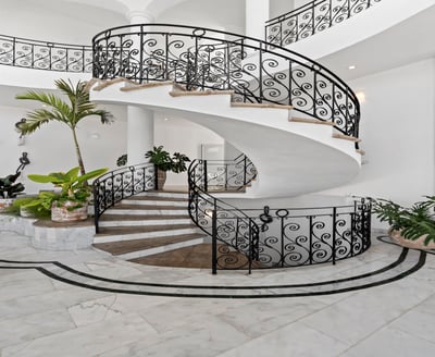 Luxury Villa Photo #33