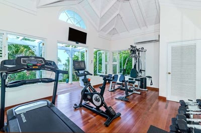Luxury Villa Photo #30