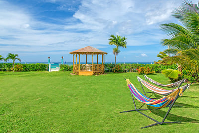 Luxury Villa Photo #16