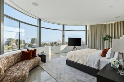 Luxury Villa Photo #19