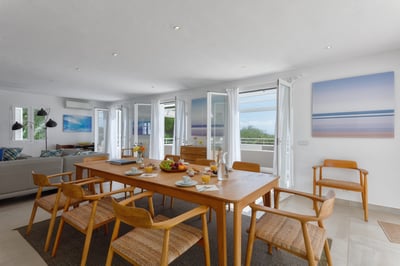 Luxury Villa Photo #23