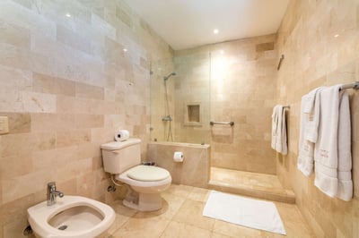 Luxury Villa Photo #23
