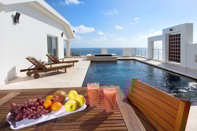Luxury Villa Photo #4