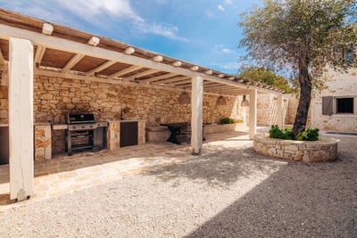 Luxury Villa Photo #19