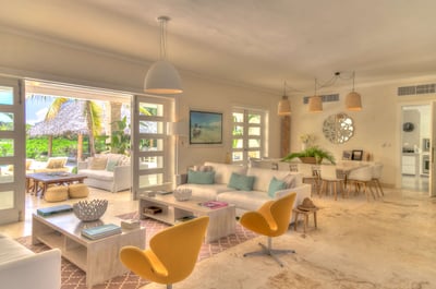 Luxury Villa Photo #18