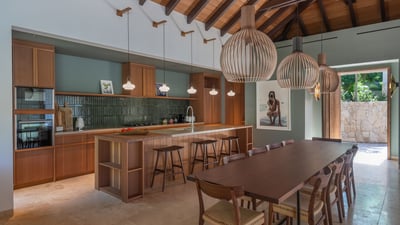 Luxury Villa Photo #37