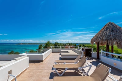 Luxury Villa Photo #25