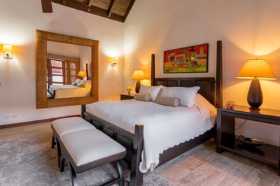 Luxury Villa Photo #38