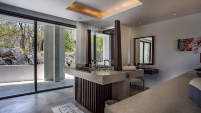Luxury Villa Photo #36