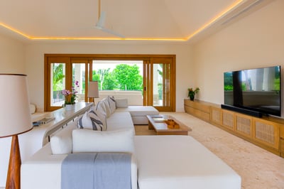 Luxury Villa Photo #19