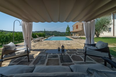 Luxury Villa Photo #4