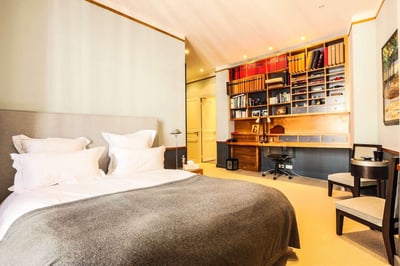 Luxury Villa Photo #20