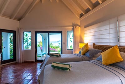Luxury Villa Photo #29