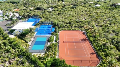 Luxury Villa Photo #32