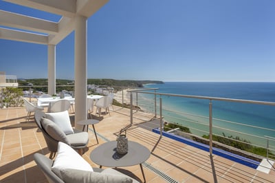 Luxury Villa Photo #6