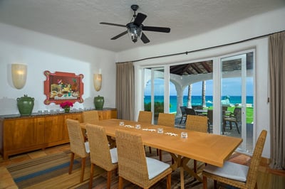 Luxury Villa Photo #16