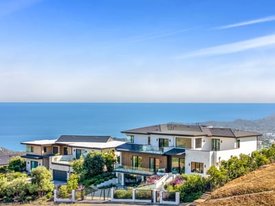 Luxury Villa Photo #2