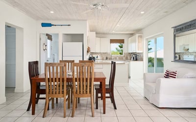 Luxury Villa Photo #15