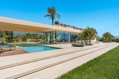 Luxury Villa Photo #4