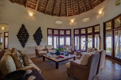 Luxury Villa Photo #20