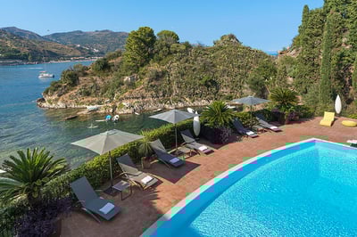 Luxury Villa Photo #18